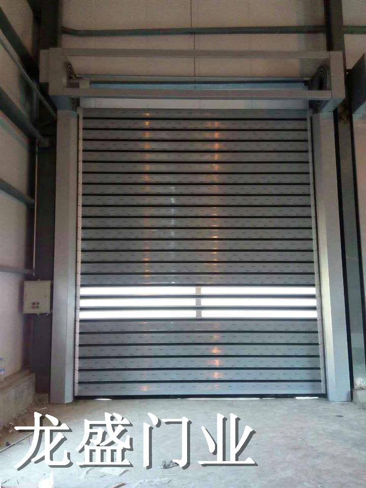 錦州硬質(zhì)快速門安裝